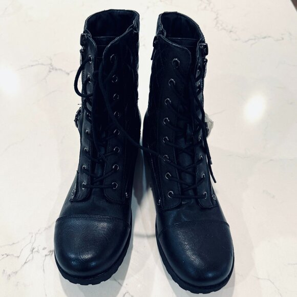 Guess Benjie Booties Women's Size 8.5 NWOT - Picture 1 of 8